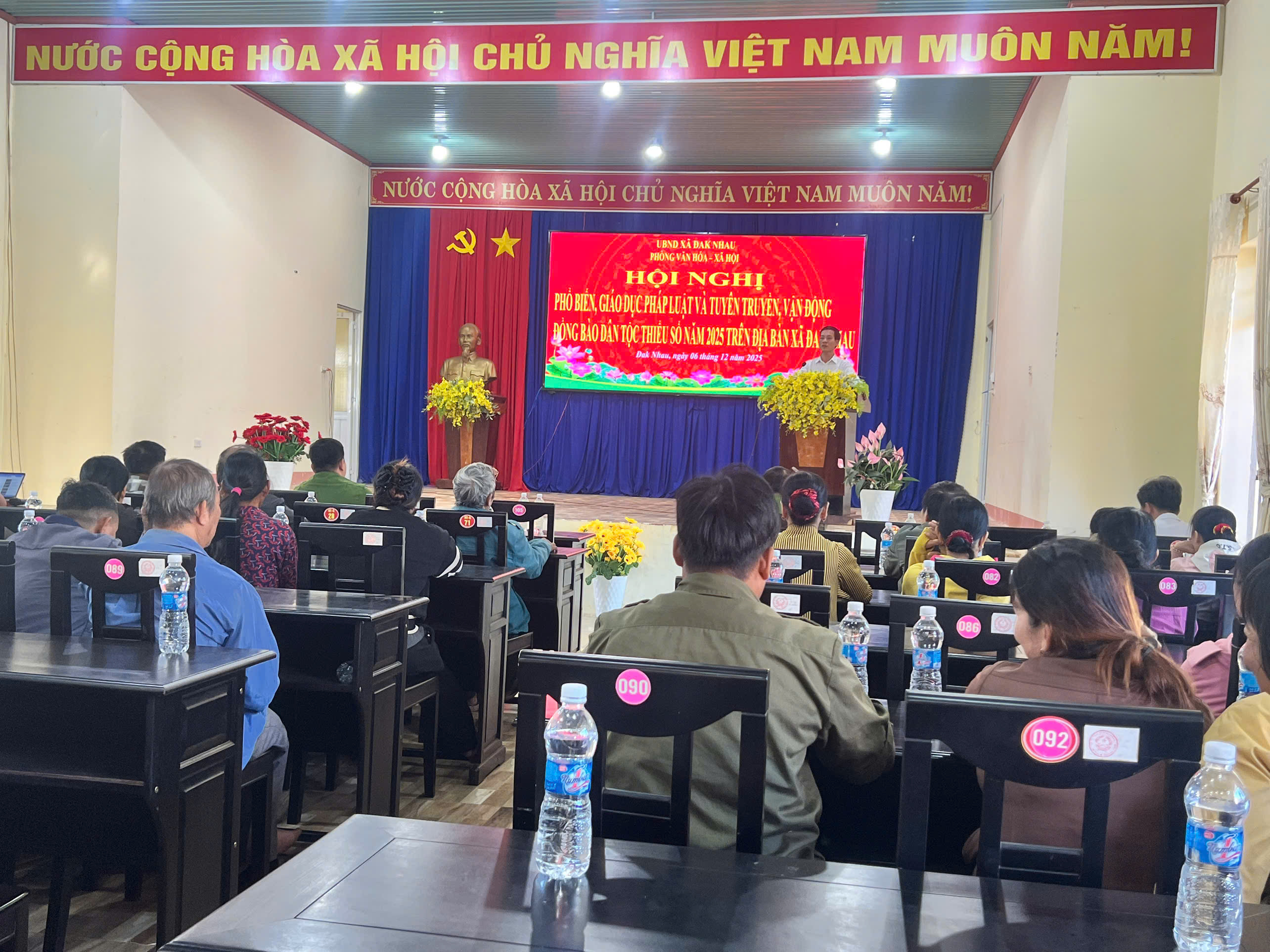 z7298008465819 52f9b571a52dbbc4b2057f542cd6b33a